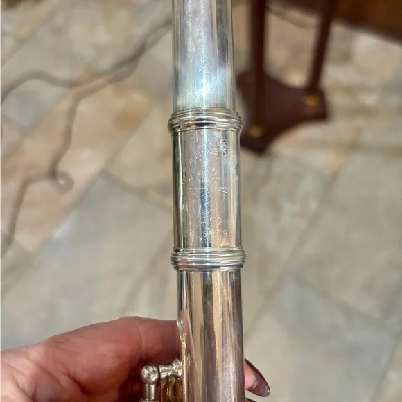 Armstrong Silver Flute with Black Case - Picture 9 of 12